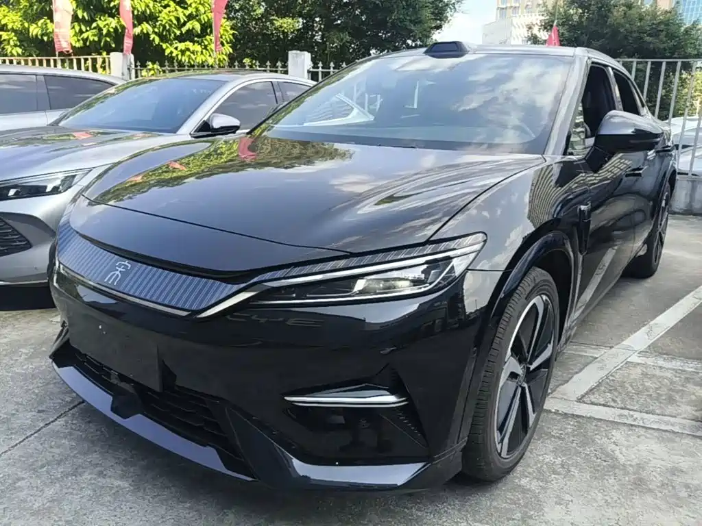 BYD L EV — фото 2