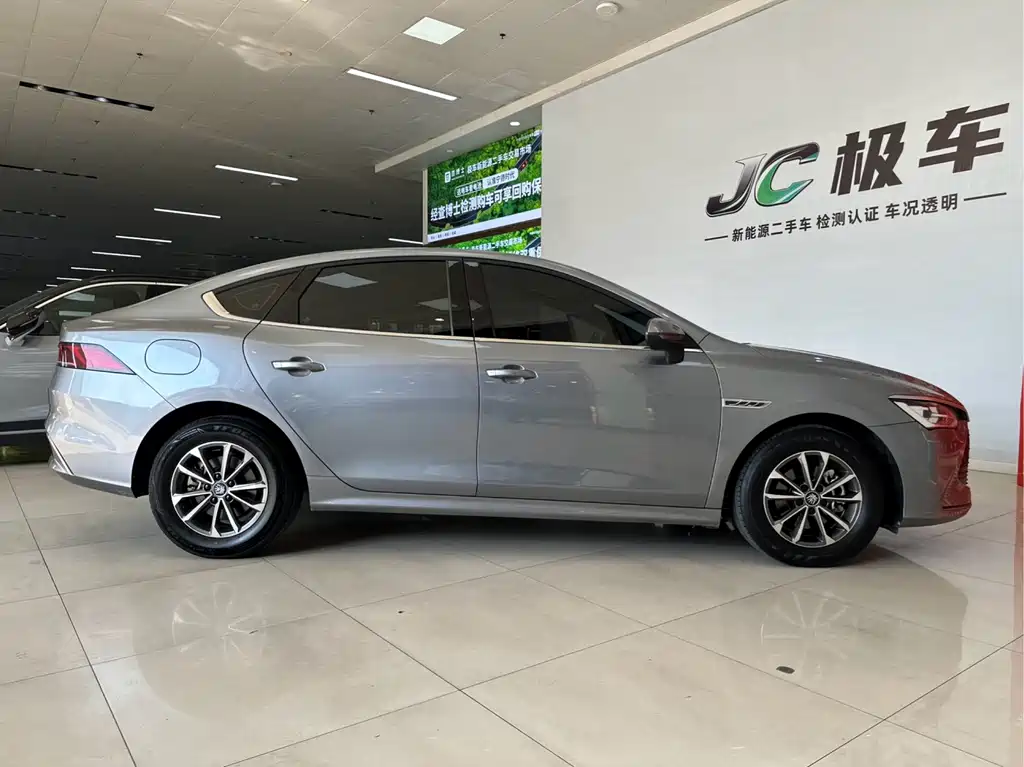 BYD Qin PLUS — фото 8