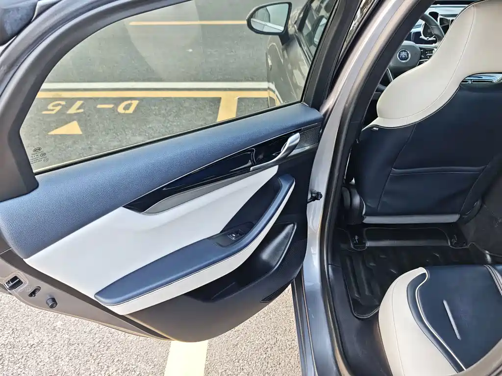 BYD Qin PLUS — фото 13
