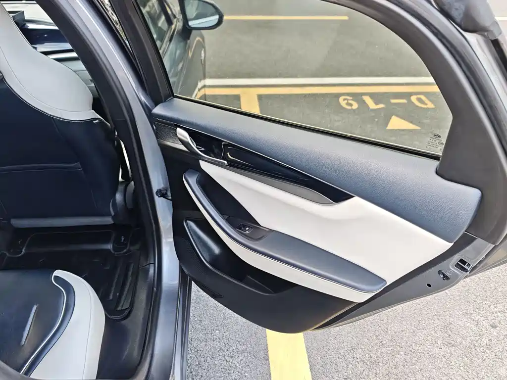 BYD Qin PLUS — фото 18