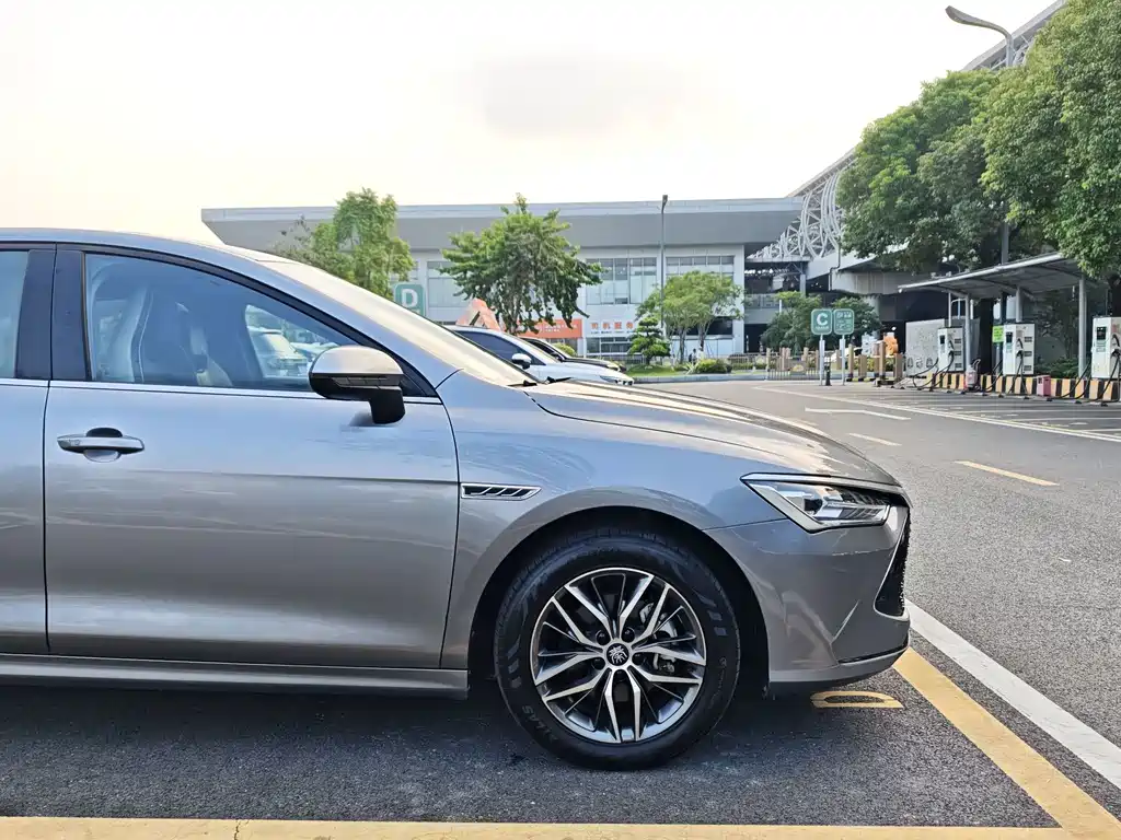 BYD Qin PLUS — фото 22