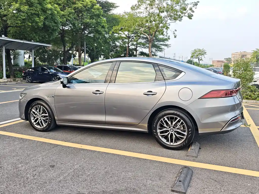 BYD Qin PLUS — фото 26