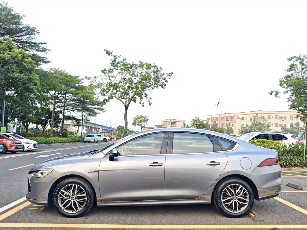 BYD Qin PLUS — фото 4