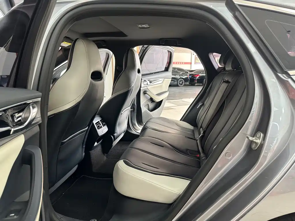 BYD Qin PLUS — фото 15