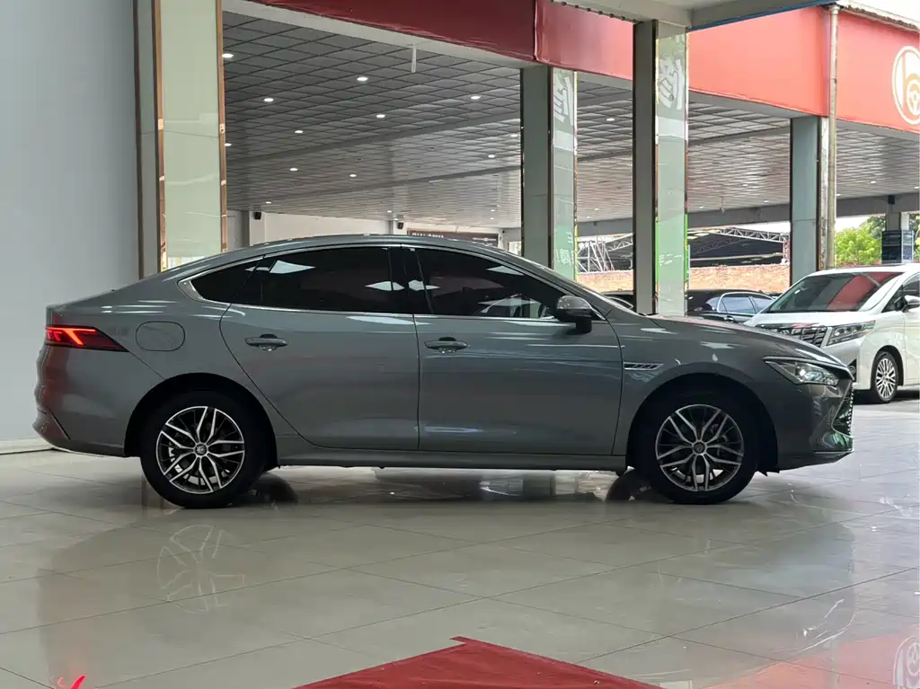 BYD Qin PLUS — фото 7