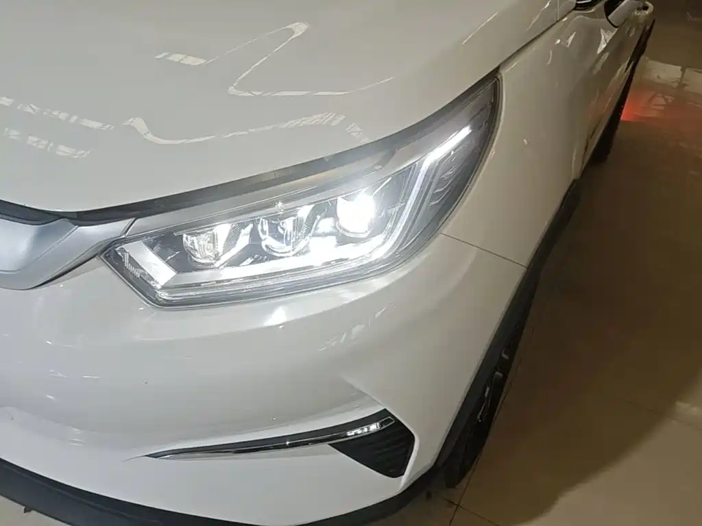 BYD Yuan Pro — фото 24