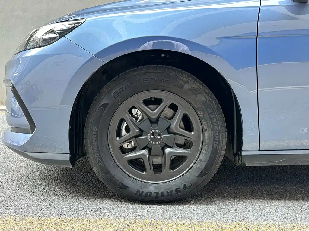 BYD Seal 05 DM-i — фото 6