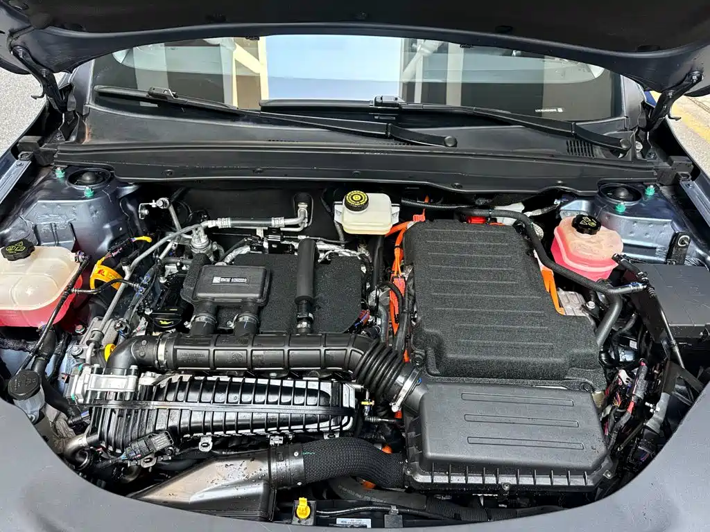 BYD Seal 05 DM-i — фото 7