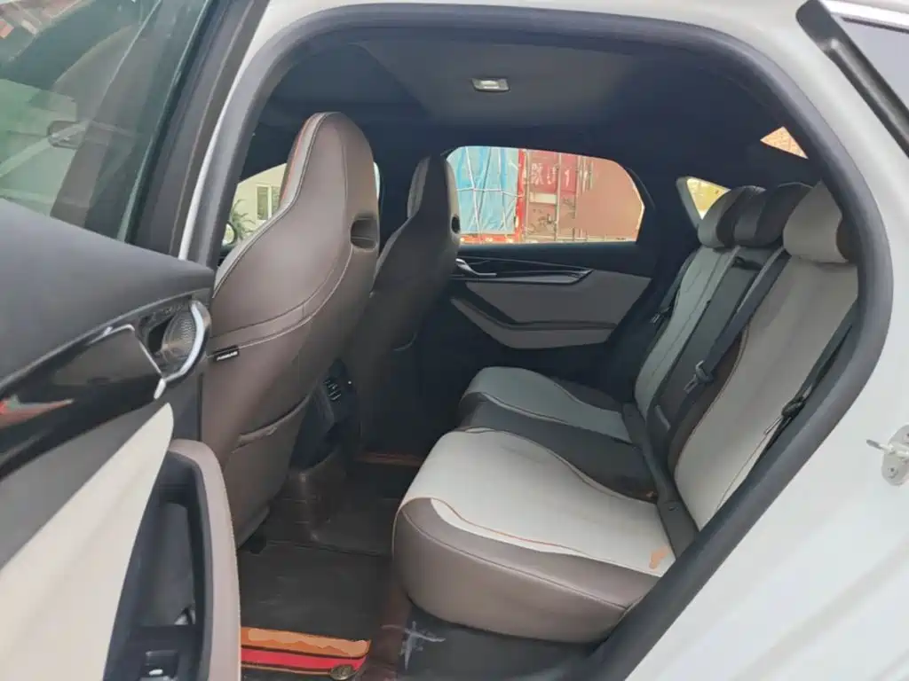 BYD Qin PLUS — фото 17
