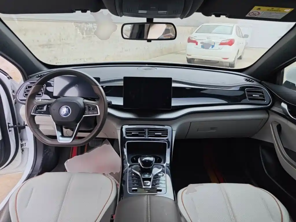 BYD Qin PLUS — фото 10