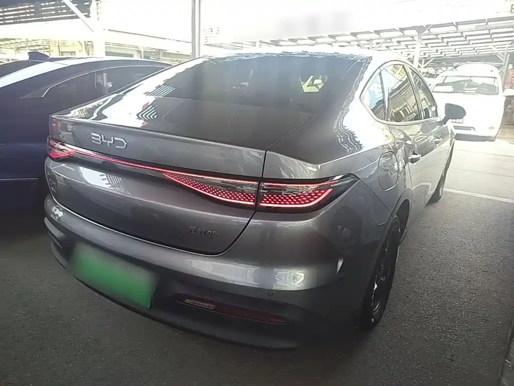 BYD Seal 05 DM-i — фото 7
