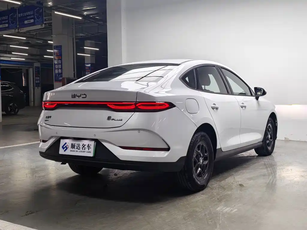 BYD Qin PLUS — фото 11