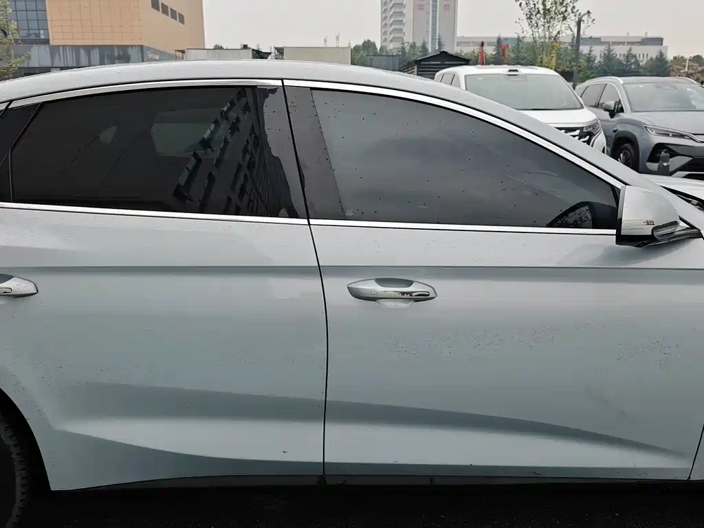 BYD Qin L — фото 21