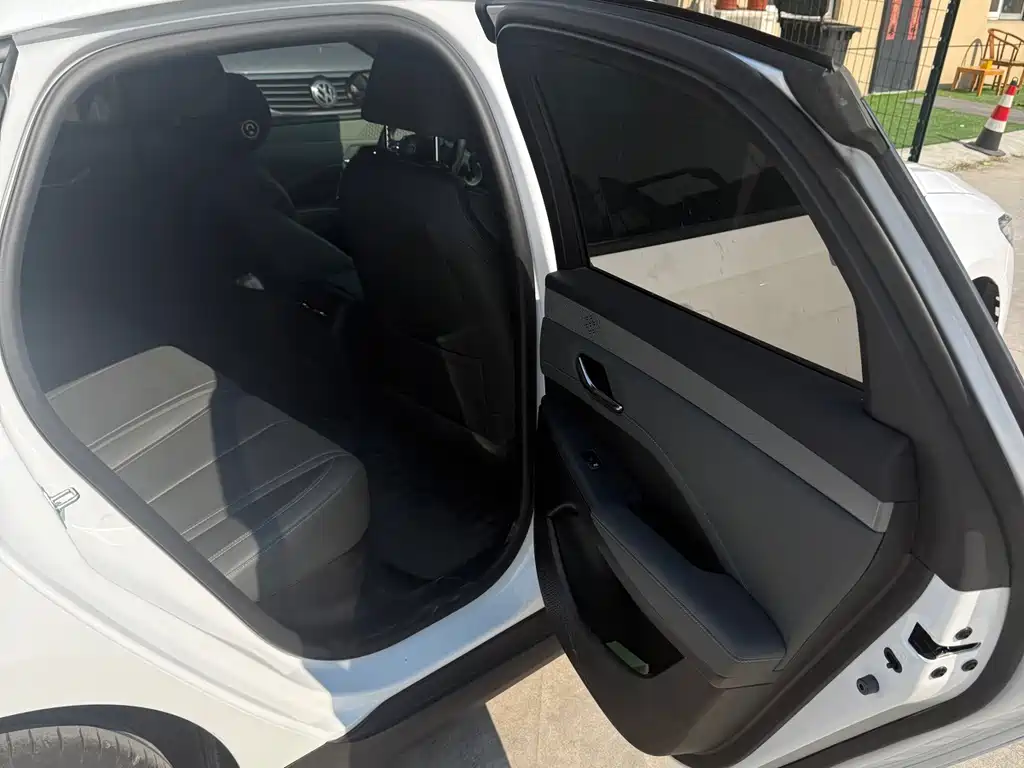 BYD Qin PLUS — фото 11