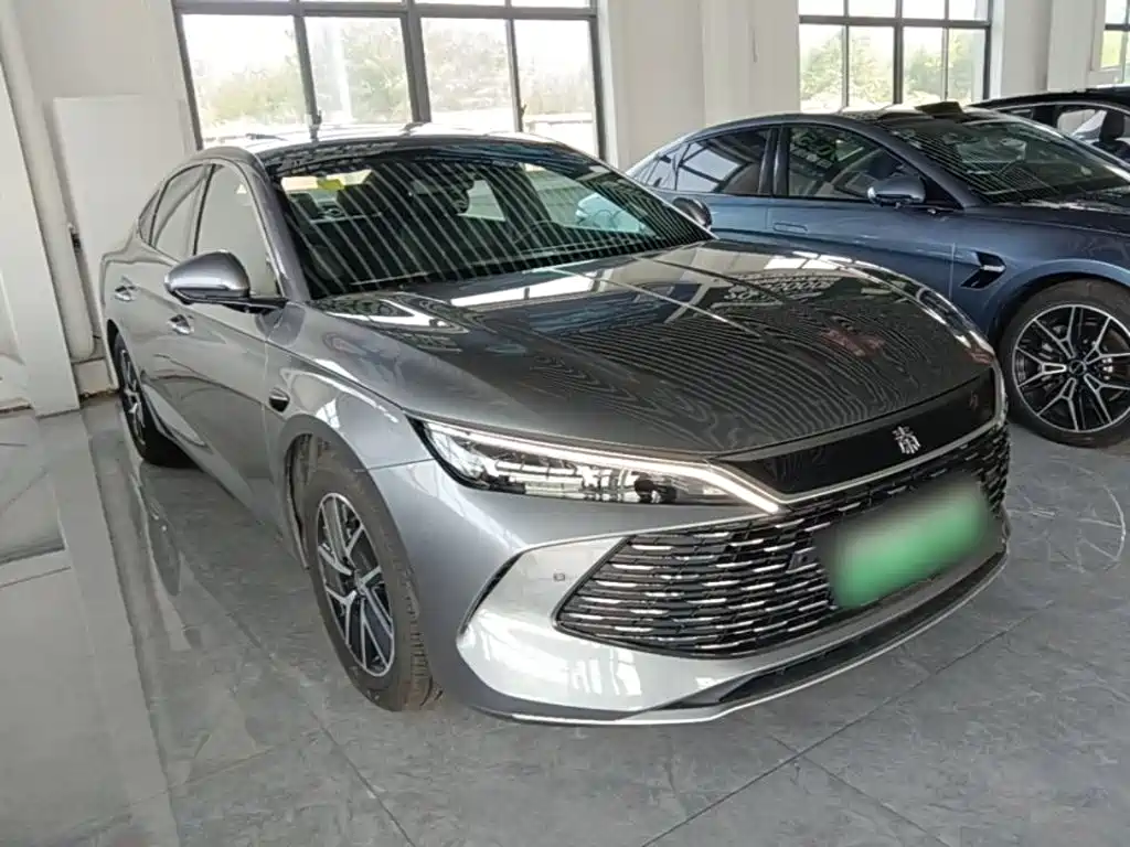 BYD Qin L — фото 4