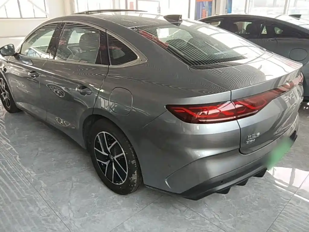 BYD Qin L — фото 5