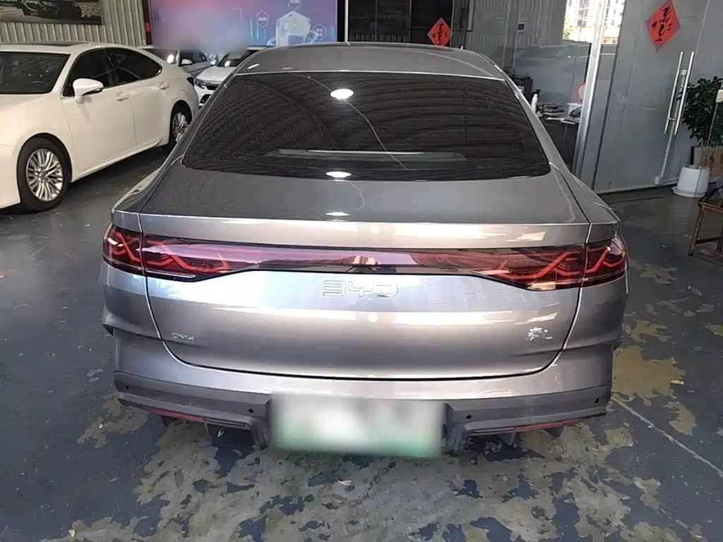 BYD Qin L — фото 6