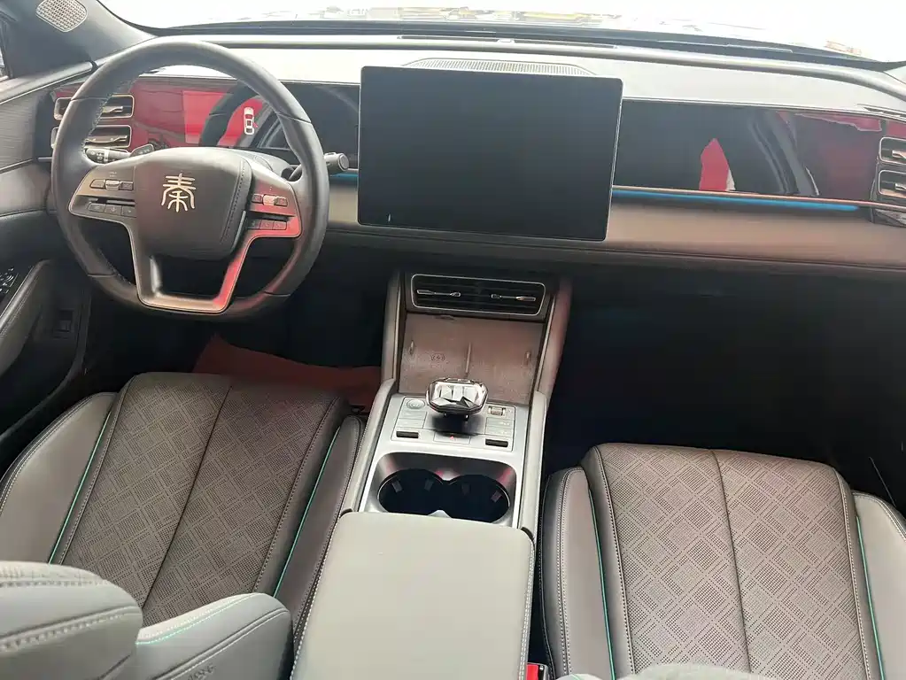 BYD Qin L — фото 6