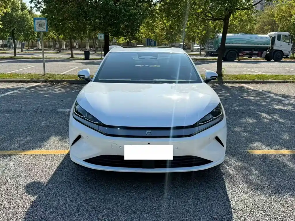 BYD Qin L — фото 2