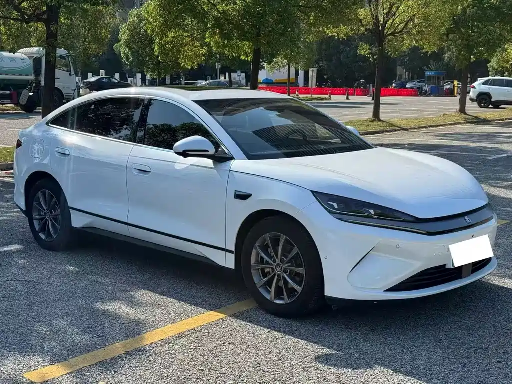 BYD Qin L — фото 3
