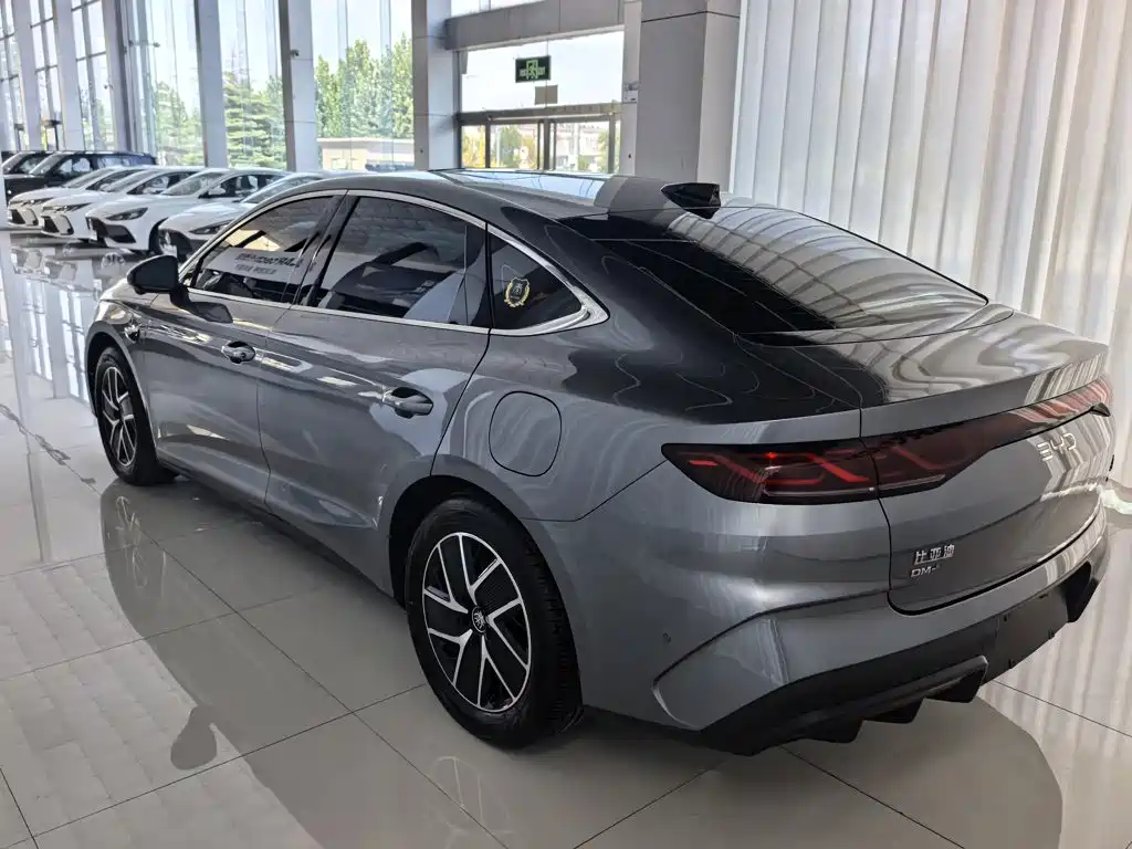 BYD Qin L — фото 17