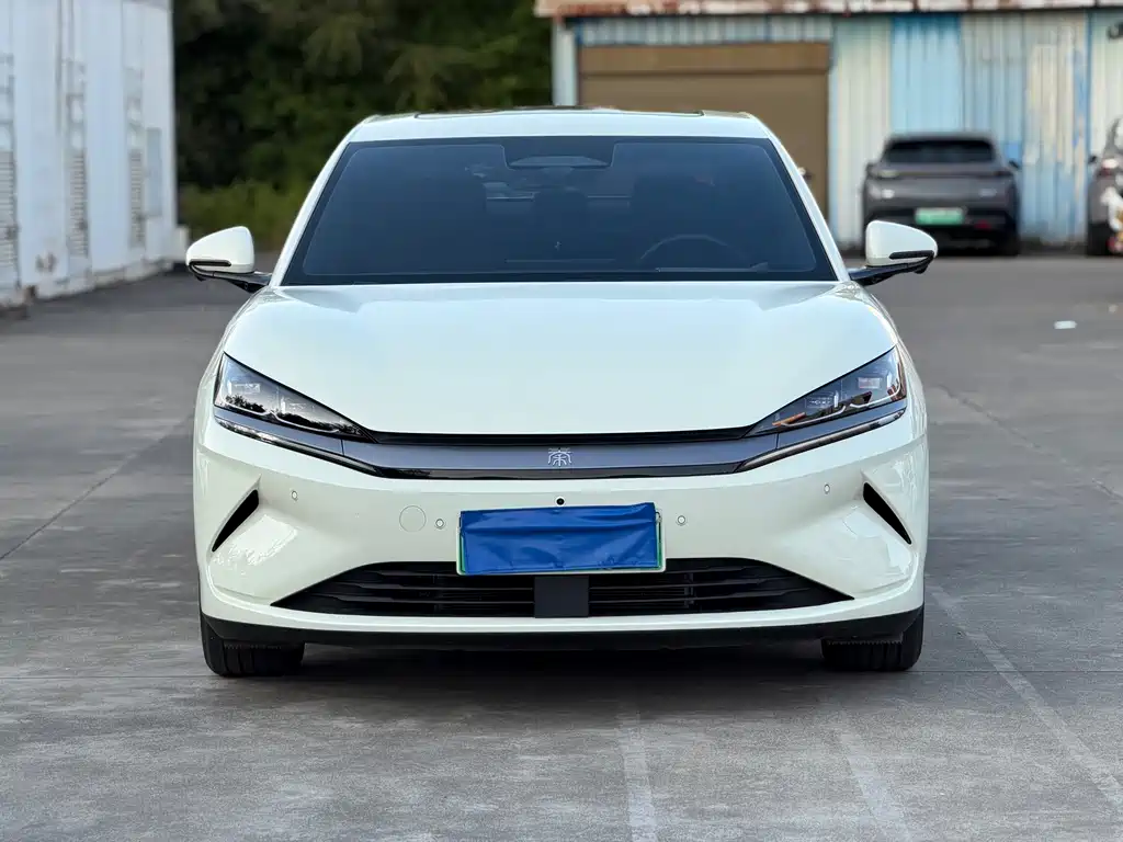 BYD Qin L — фото 2