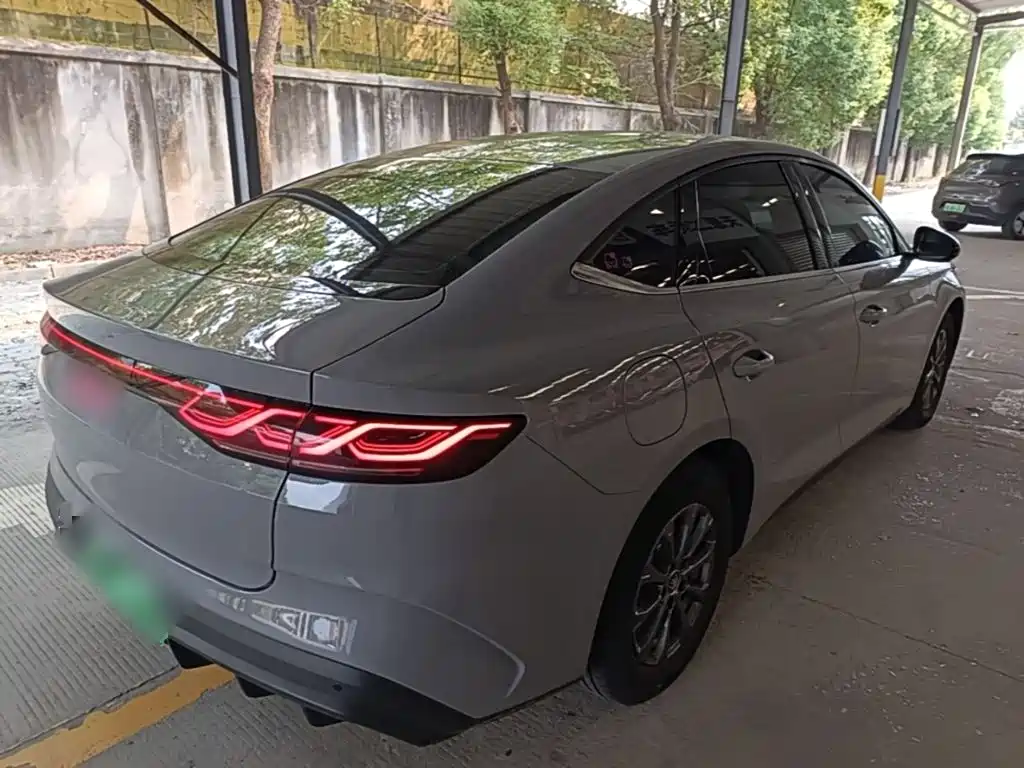 BYD Qin L — фото 7