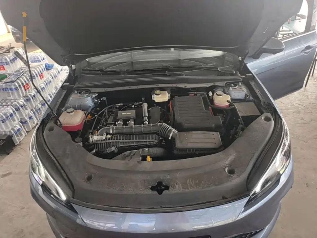 BYD Seal 05 DM-i — фото 20