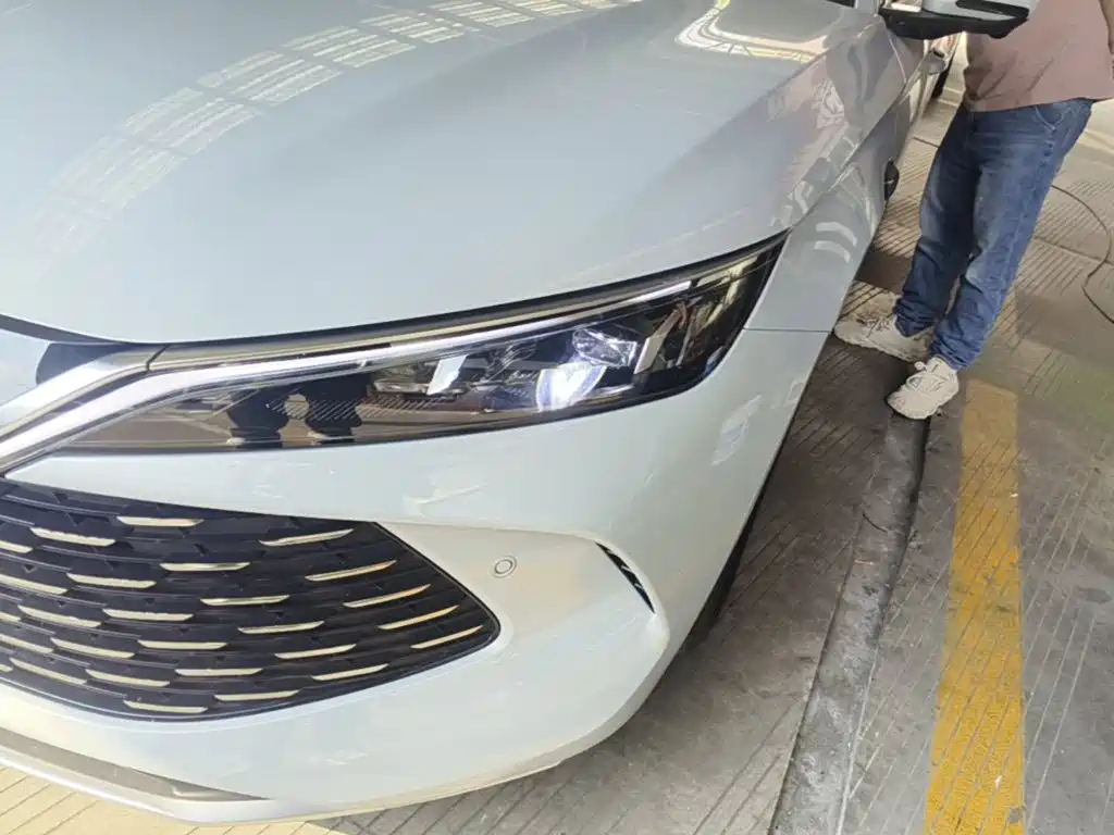 BYD Qin L — фото 24