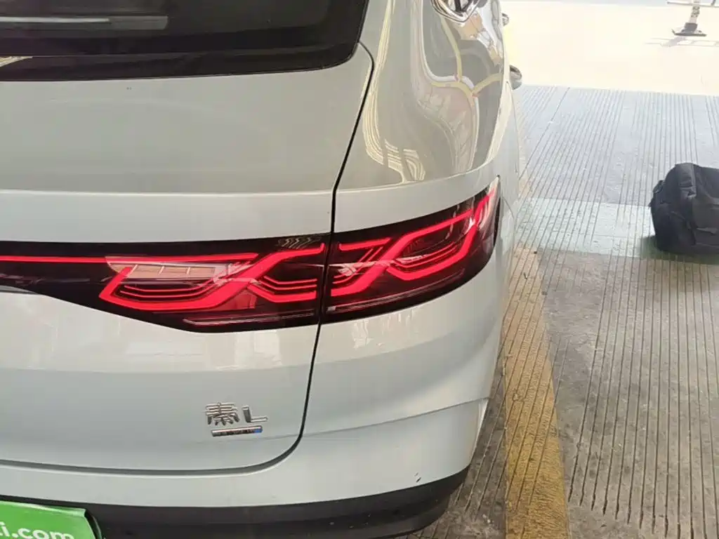 BYD Qin L — фото 8