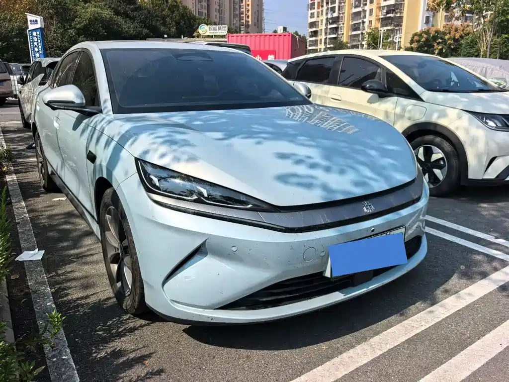 BYD Qin L — фото 3