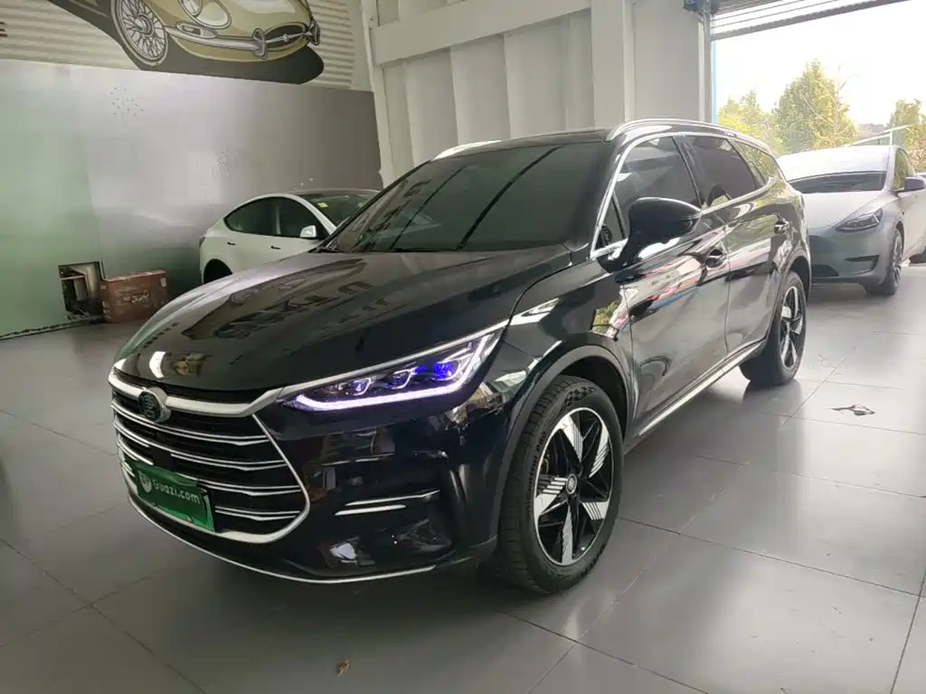 BYD Tang New Energy — фото 1