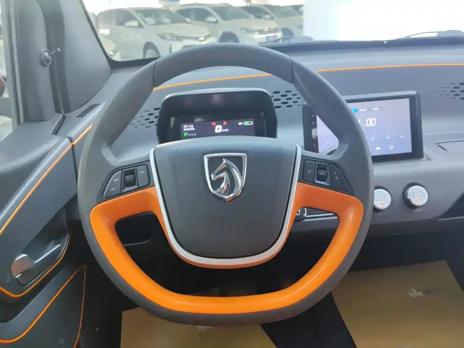 Baojun E100 — фото 15