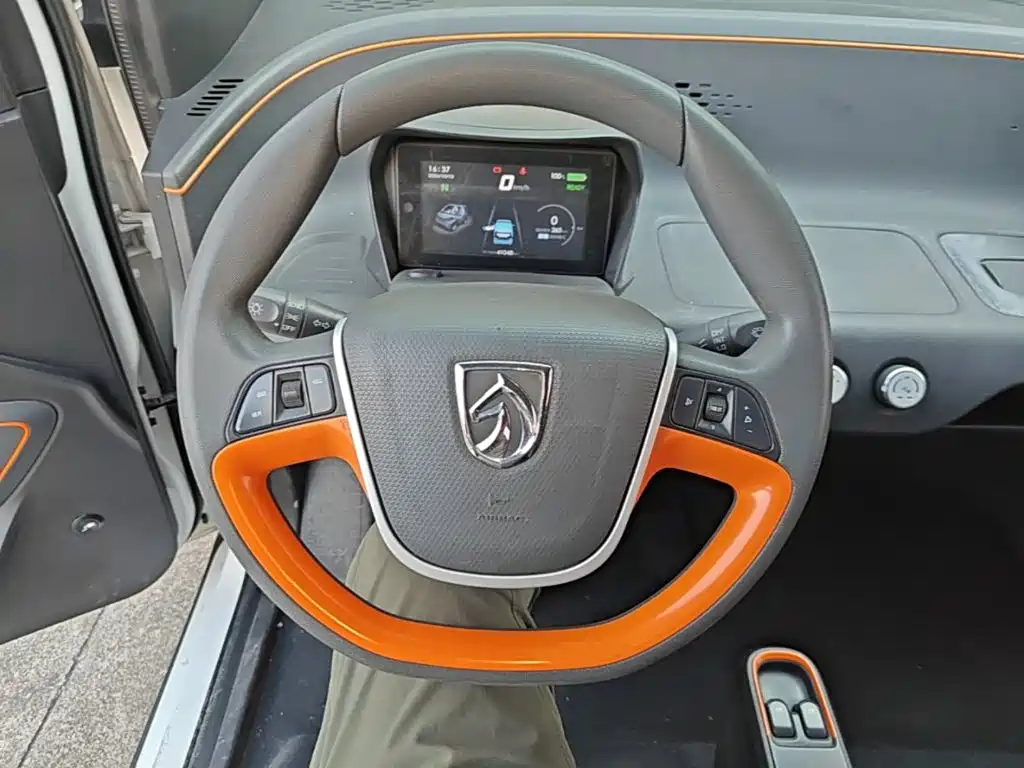 Baojun E100 — фото 11