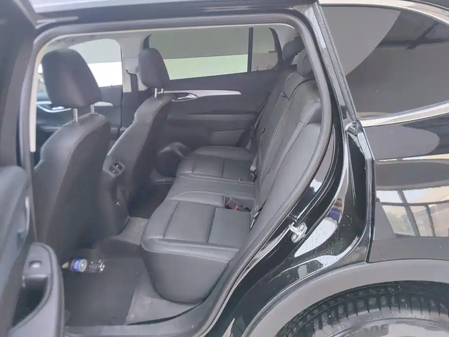 Buick Envision Plus — фото 11