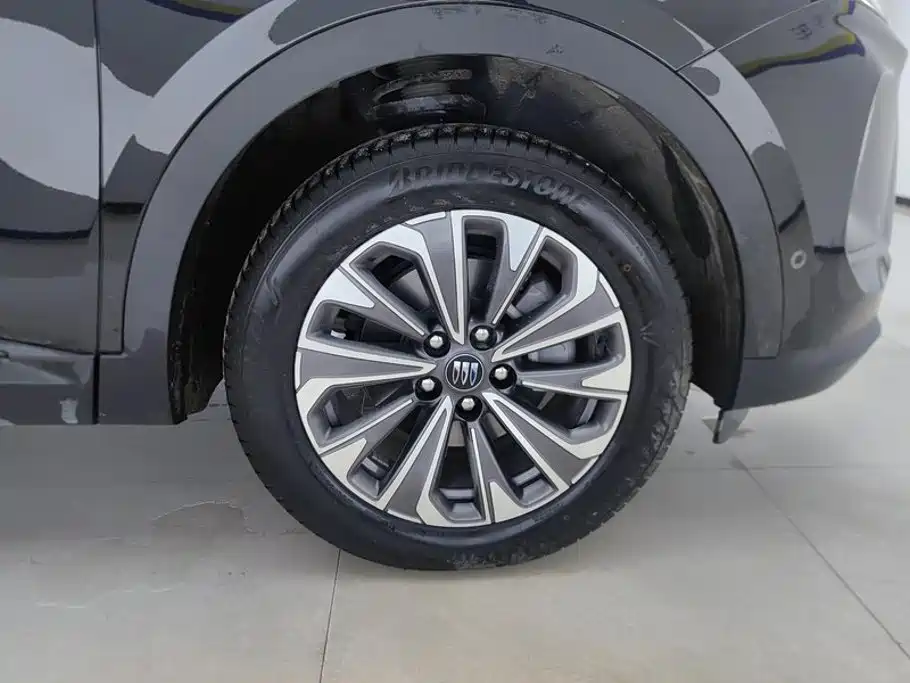 Buick Envision Plus — фото 6