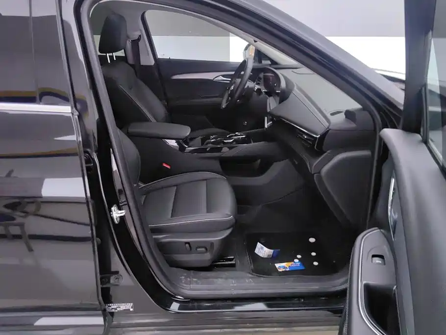 Buick Envision Plus — фото 8