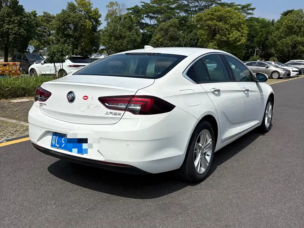 Buick Regal — фото 5