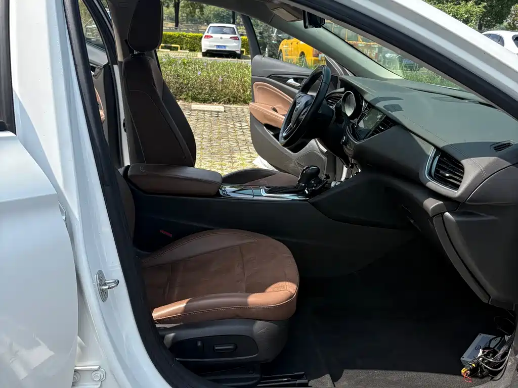 Buick Regal — фото 7