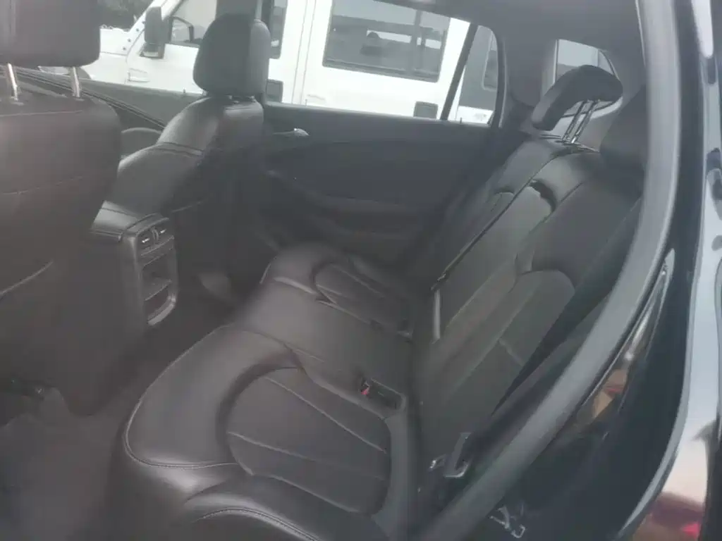 Buick Envision Plus — фото 17