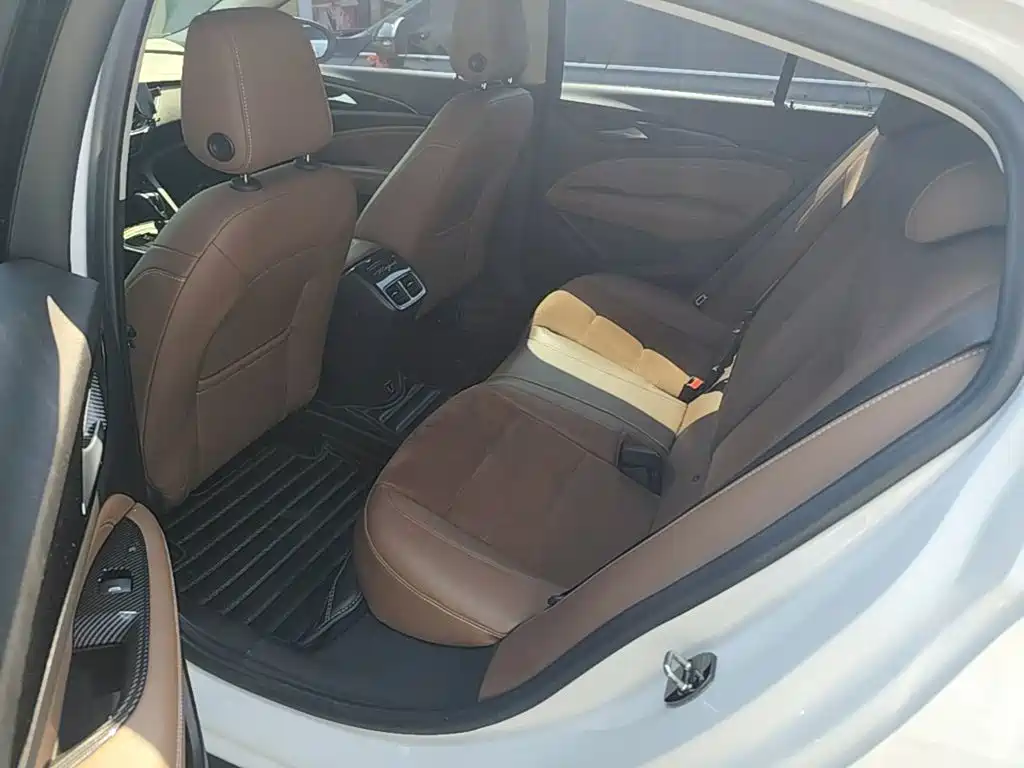 Buick Regal — фото 17