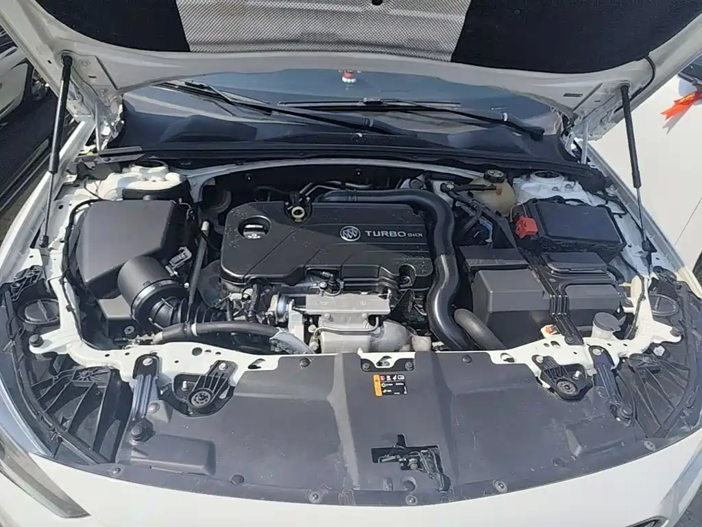 Buick Regal — фото 20
