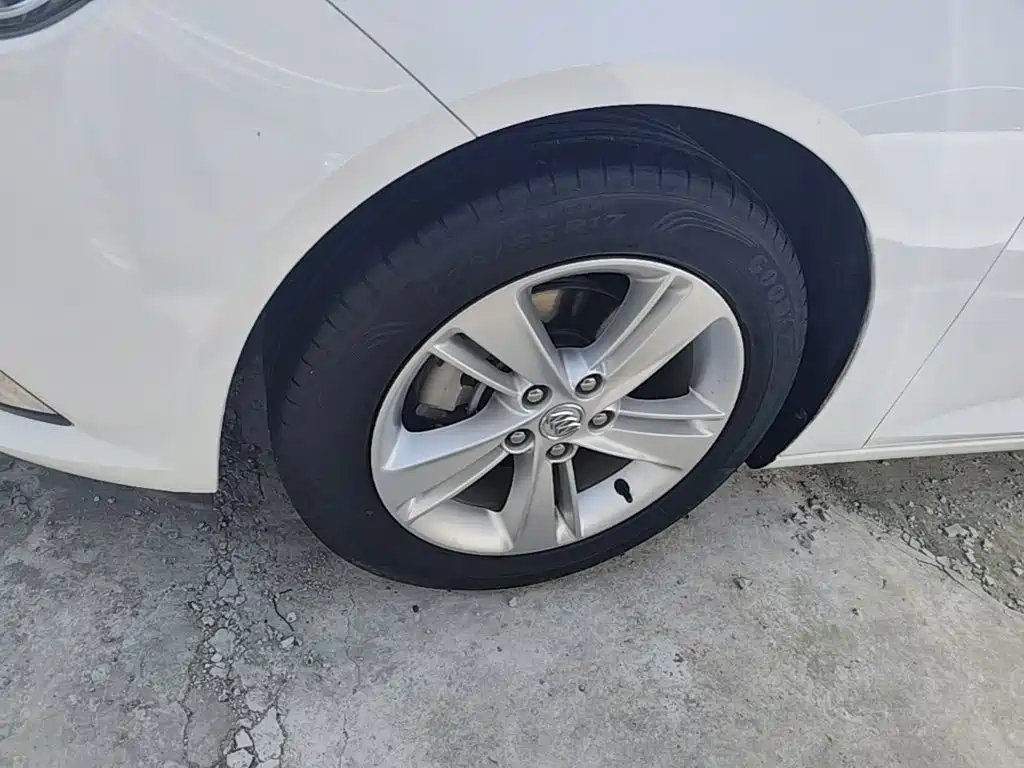 Buick Regal — фото 23