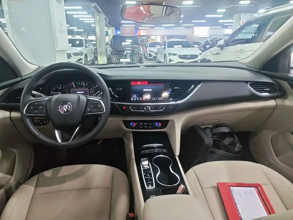Buick Regal — фото 10