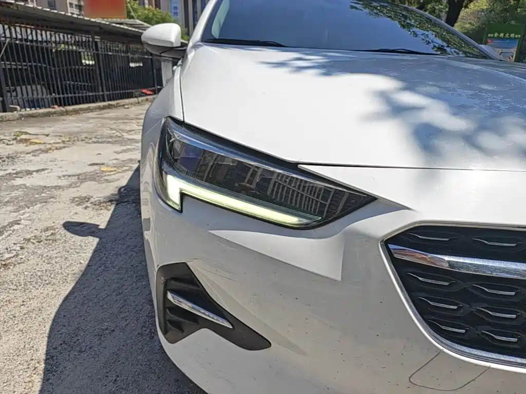 Buick Regal — фото 25