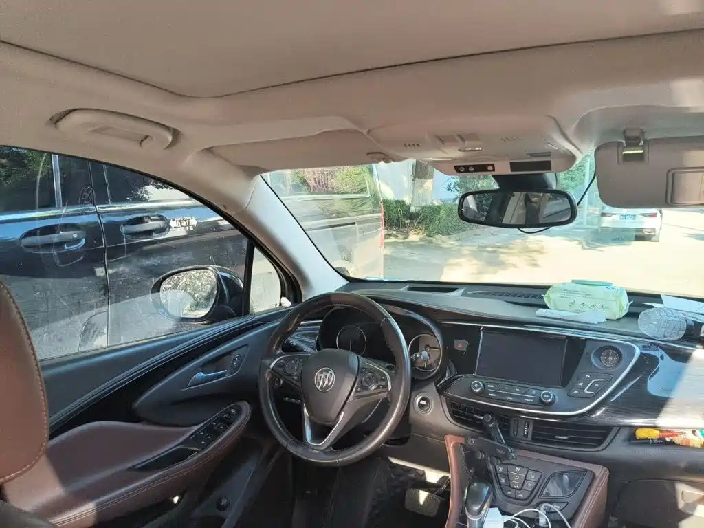 Buick Envision Plus — фото 14