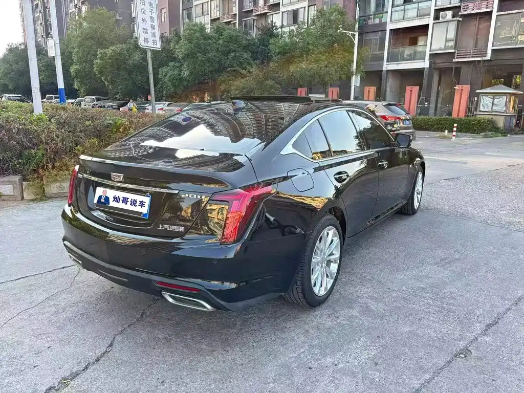 Cadillac CT5 — фото 4