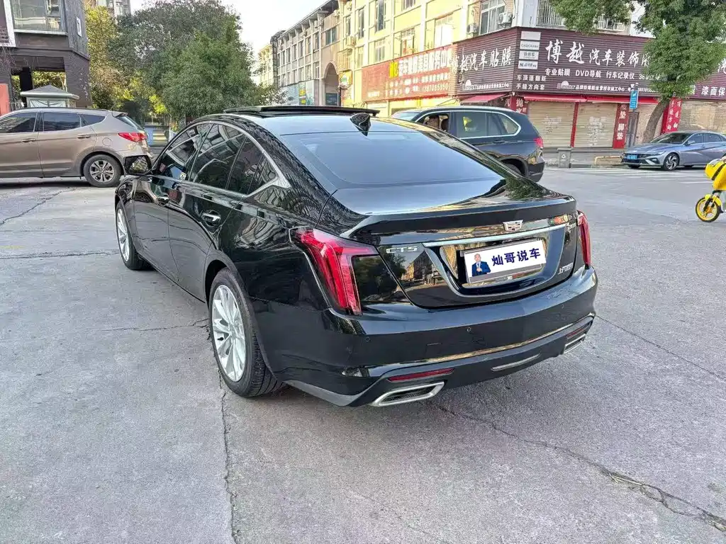 Cadillac CT5 — фото 5