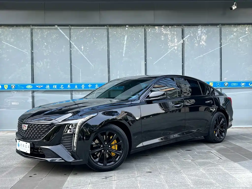 Cadillac CT5 — фото 2