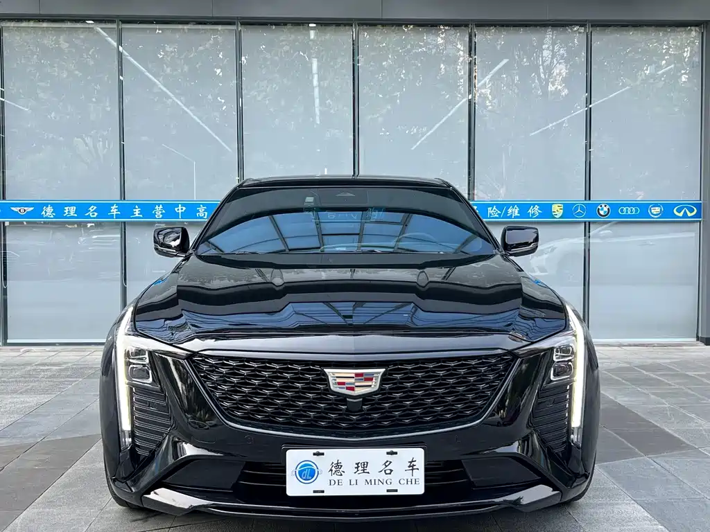 Cadillac CT5 — фото 4